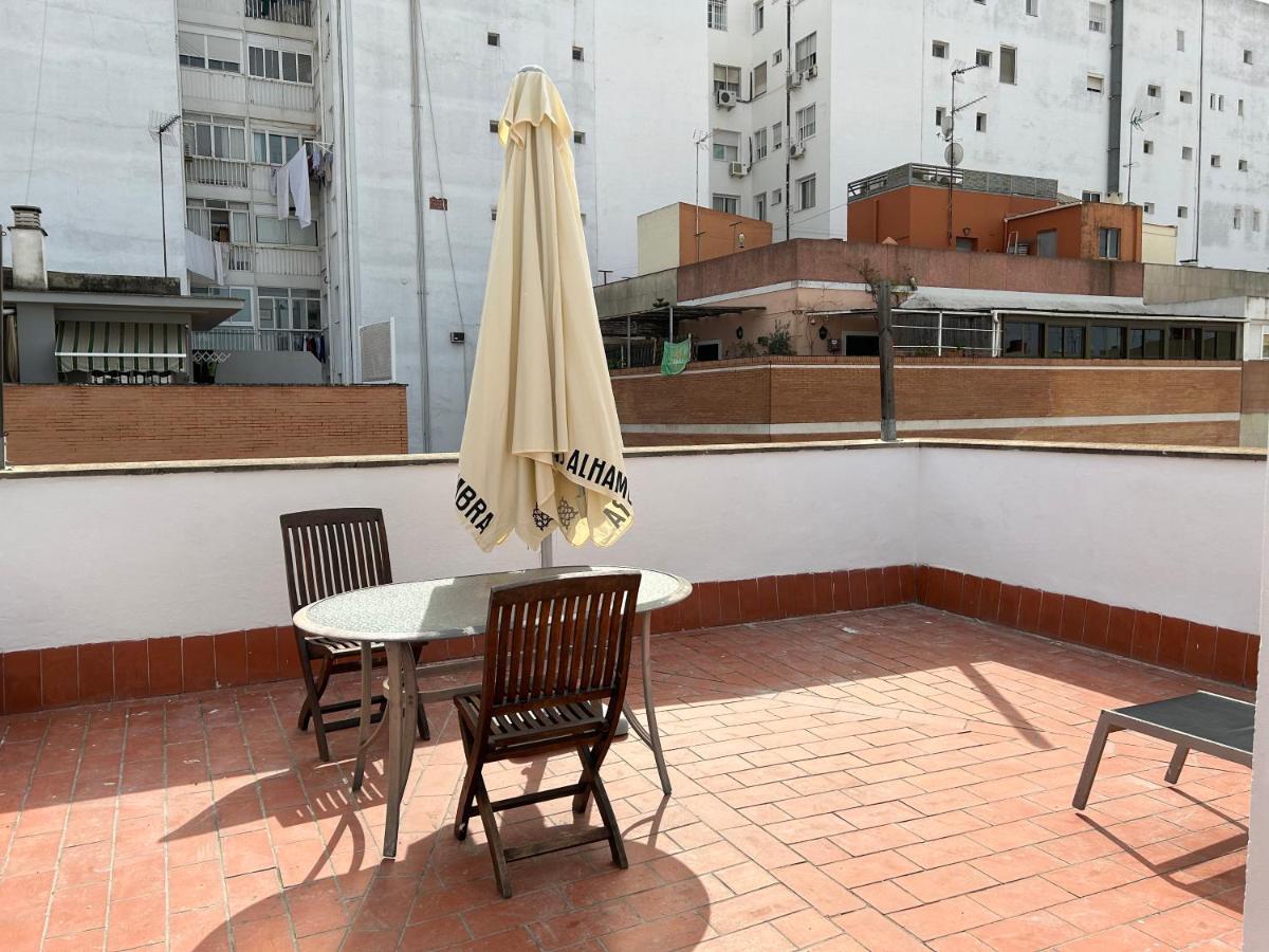 Atico Triana Con Piscina Privada Daire Sevilla Dış mekan fotoğraf
